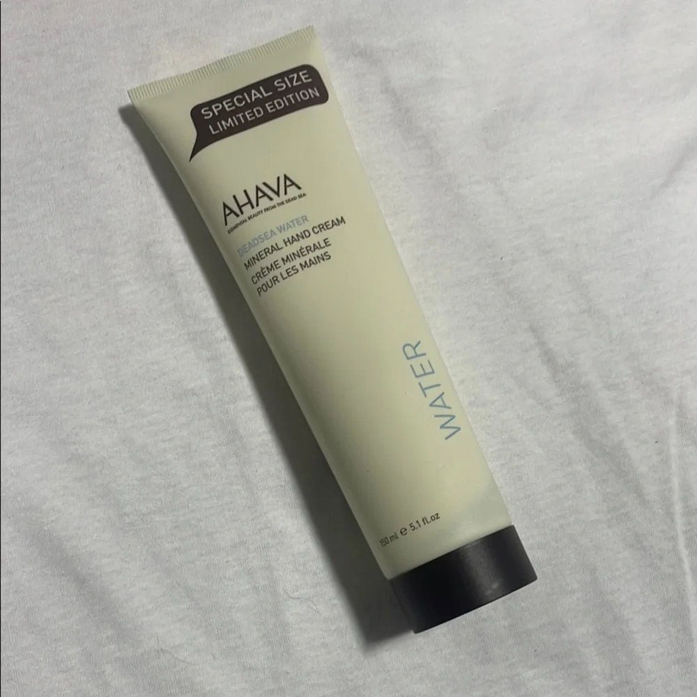 Deadsea Water Mineral Hand Cream Special‎ Size Limited Edition 5 oz. M-37